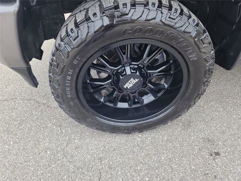 Used 2023 RAM 1500 Big Horn image 9