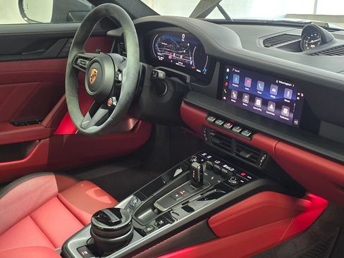 Used 2026 Porsche 911 Carrera GTS RWD image 22