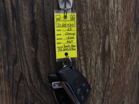 Used 2023 Chevrolet Silverado 1500 RST image 31