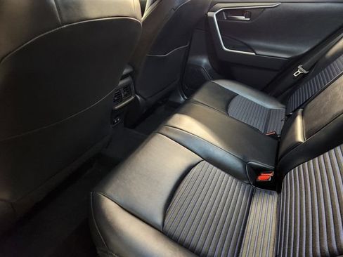 Used 2019 Toyota RAV4 XSE AWD/4WD image 30