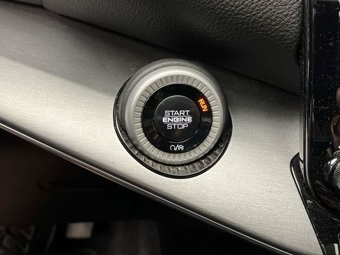Used 2024 Jeep Wagoneer Series II AWD/4WD image 23
