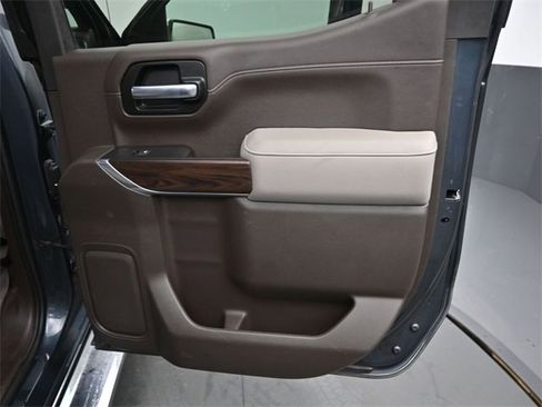 Used 2020 GMC Sierra 1500 SLT w/ SLT Premium Package image 16