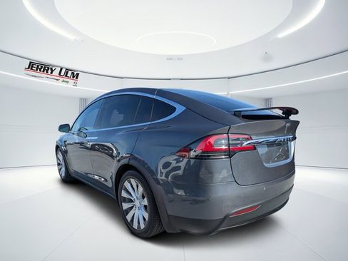 Used 2019 Tesla Model X 100D image 5