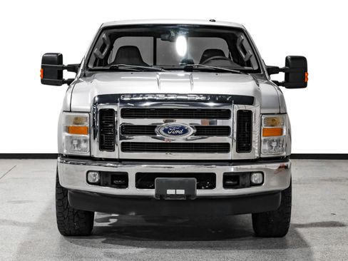 Used 2010 Ford F250 Lariat AWD/4WD image 3