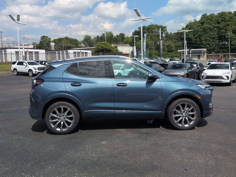 New 2026 Buick Encore GX Avenir w/ Avenir Technology Package AWD/4WD image 4
