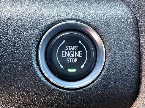 Used 2026 GMC Acadia Elevation w/ Elevation Premium Package AWD/4WD image 32