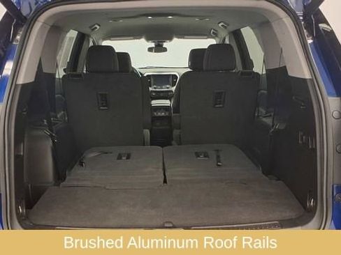 Used 2023 GMC Acadia SLE w/ Driver Convenience Package image 18