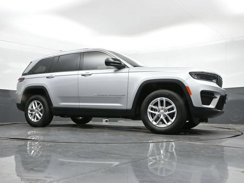 Used 2025 Jeep Grand Cherokee 4WD image 43