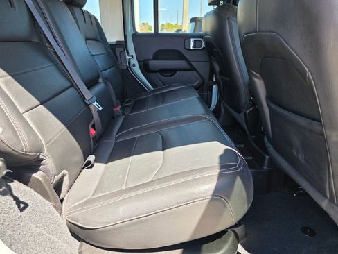 Used 2023 Jeep Wrangler Sahara w/ Cold Weather Group image 13