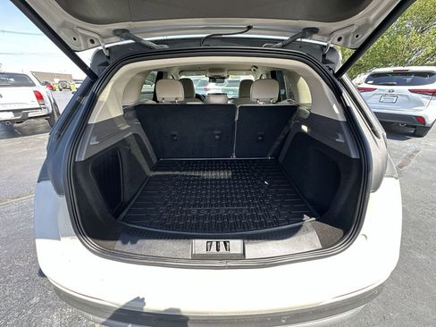 Used 2023 Lincoln Corsair AWD w/ Towing Package image 23