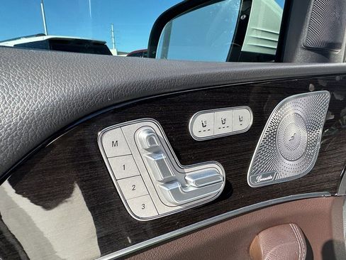 Used 2020 Mercedes-Benz GLE 350 4MATIC image 11