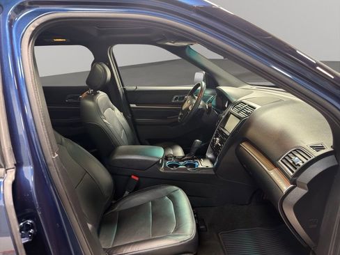 Used 2016 Ford Explorer Limited w/ Equipment Group 301A image 21