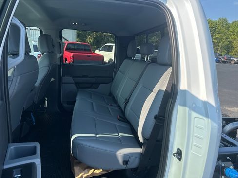 New 2026 Ford F350 XL w/ XL Chrome Package image 15