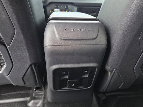 Used 2024 Ford Bronco Big Bend image 16