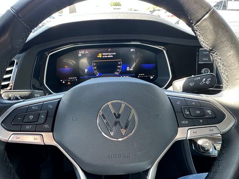 Used 2024 Volkswagen Jetta SE FWD image 21