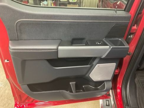 Used 2025 Ford F150 Lariat w/ Equipment Group 502A High AWD/4WD image 13