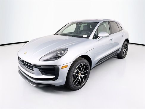 New 2026 Porsche Macan image 1