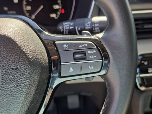 Used 2025 Honda Pilot Touring image 33