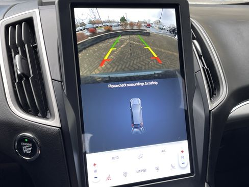 Used 2022 Ford Edge SEL image 27