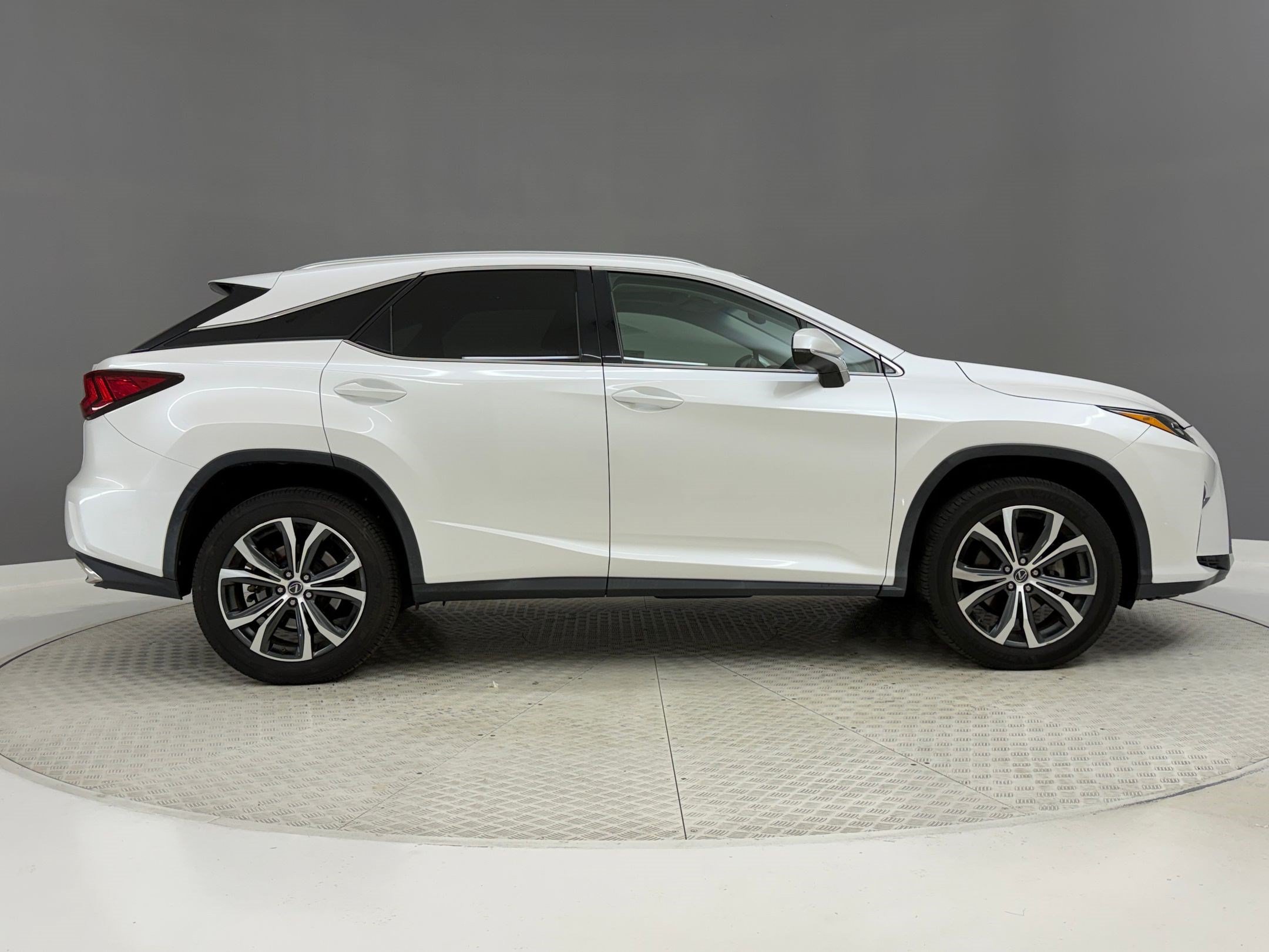 Used 2019 Lexus RX 350 FWD w/ Navigation Package image 8