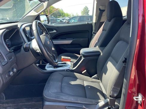 Used 2021 Chevrolet Colorado LT w/ Safety Package AWD/4WD image 3