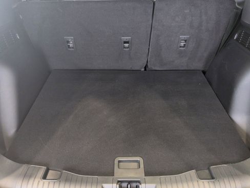 Certified 2025 Ford Escape SE FWD image 37