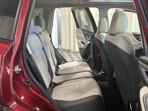 Used 2019 Subaru Forester Premium AWD/4WD image 17