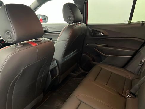 New 2026 Chevrolet Trax RS w/ Sunroof Package FWD image 20