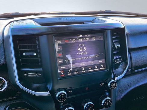 Used 2020 RAM 1500 Big Horn image 7