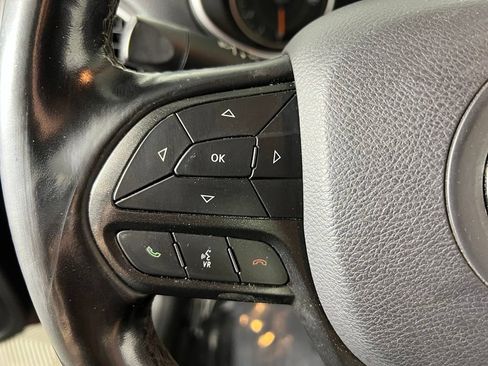 Used 2020 Jeep Cherokee Trailhawk w/ Cold Weather Group AWD/4WD image 18