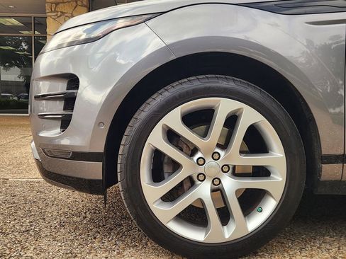 Used 2020 Land Rover Range Rover Evoque R-Dynamic SE AWD/4WD image 10