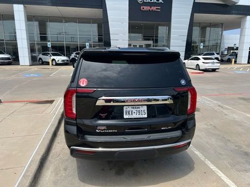 Used 2022 GMC Yukon XL SLT w/ SLT Premium Package RWD image 8