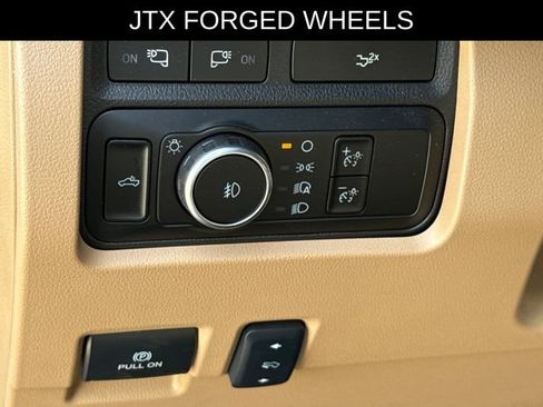 Used 2024 Ford F350 Lariat w/ Lariat Ultimate Package AWD/4WD image 22