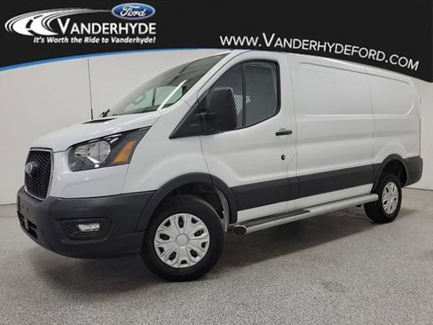 Used 2024 Ford Transit 250 Low Roof w/ Exterior Upgrade Package RWD image 1
