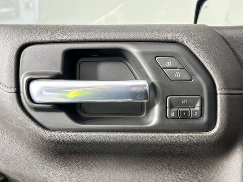 Used 2020 Chevrolet Silverado 1500 High Country image 35