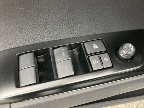 Certified 2026 Toyota Camry SE image 15