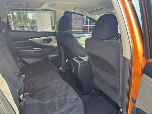Used 2017 Nissan Murano SV AWD/4WD image 35