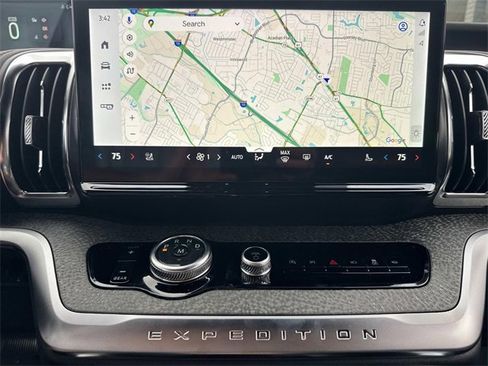 New 2025 Ford Expedition Tremor image 28