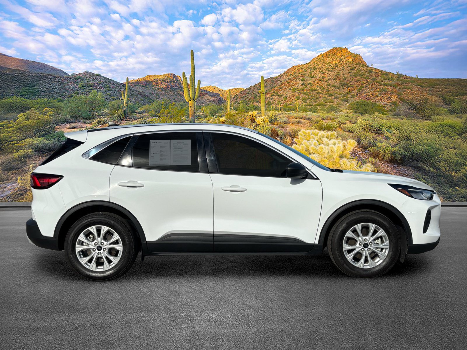 Used 2024 Ford Escape Active FWD image 3