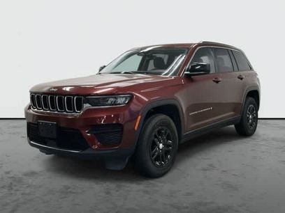 Used 2023 Jeep Grand Cherokee Laredo