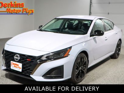Used 2024 Nissan Altima 2.5 SR