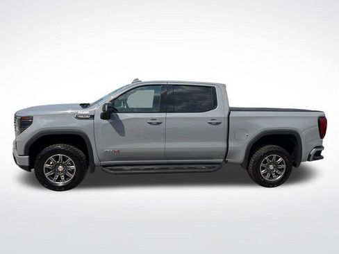 Used 2024 GMC Sierra 1500 AT4 w/ Technology Package AWD/4WD image 2