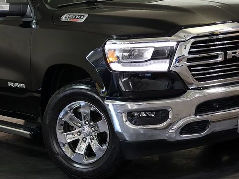 Used 2023 RAM 1500 Laramie AWD/4WD image 8