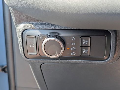 Used 2025 Ford Explorer Active RWD image 40