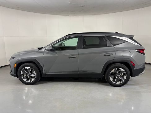 Used 2025 Hyundai Tucson SEL FWD image 5
