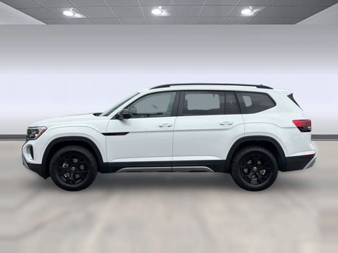 New 2026 Volkswagen Atlas Peak Edition AWD/4WD image 2