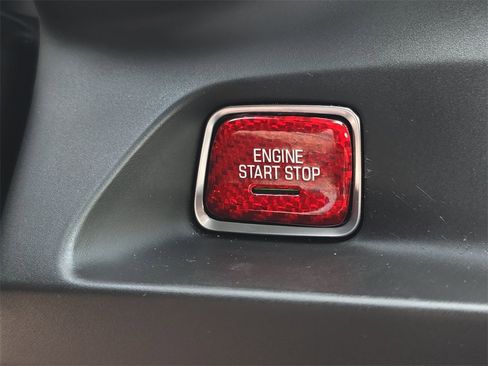 Certified 2020 Chevrolet Camaro SS image 17