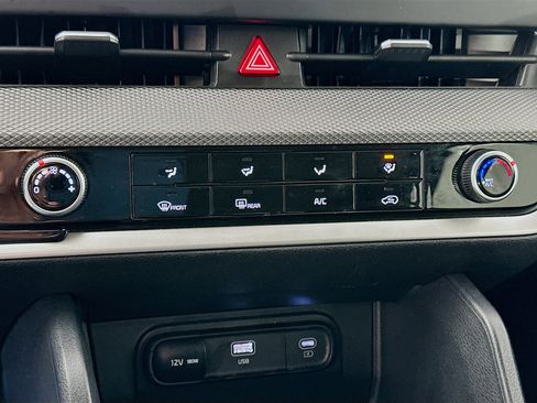 Used 2024 Kia Sportage LX image 22