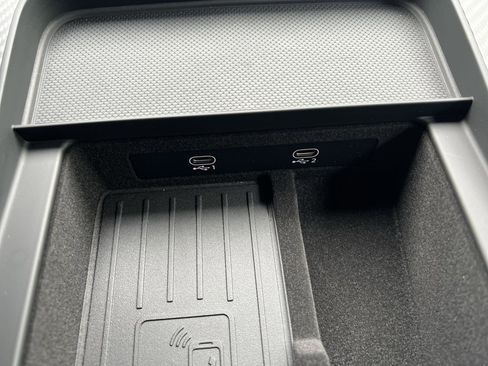 New 2025 Audi SQ8 Prestige image 9