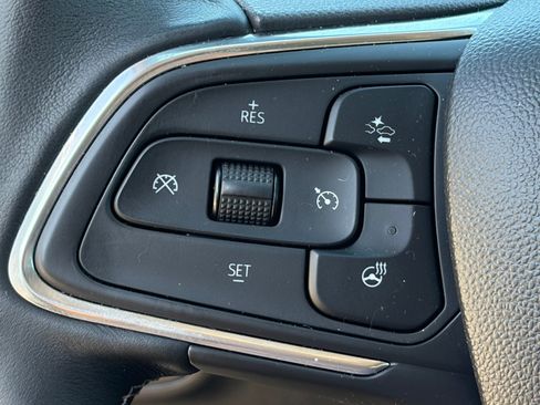 Used 2021 Buick Encore GX Essence w/ Advanced Technology Package FWD image 22